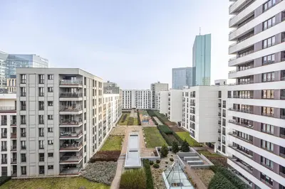 Budynek, w którym mieści się apartament