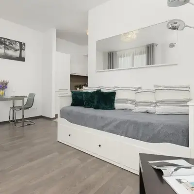 Mokotów Bernardyńska Apartment with Balcony by Noclegi Renters