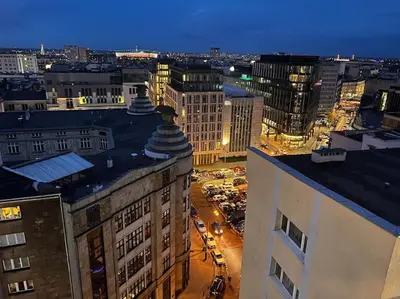 Widok na miasto Warszawa z tego apartamentu