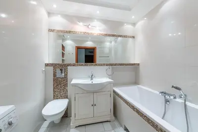 Plan piętra w obiekcie Bukowińska 12 Prywatne mieszkanie 80m2 z dwiema sypialniami i balkonem 2x bezpłatne miejsca parkingowe Samodzielne Zameldowanie! Private Garage! Self Check-in System!