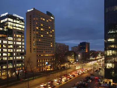 Widok na miasto Warszawa z tego apartamentu
