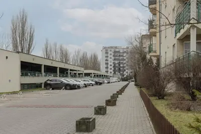 Budynek, w którym mieści się apartament
