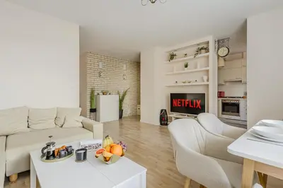 Kuchnia lub aneks kuchenny w obiekcie Lumina apart with 2 terraces and parking