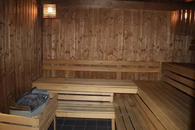 Plan piętra w obiekcie 24h check in, AirCon- Free public POOL-FITNESS-SAUNA
