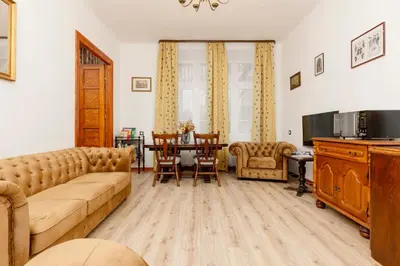Telewizja i/lub zestaw kina domowego w obiekcie Vintage Apartments Warsaw Praga by Noclegi Renters