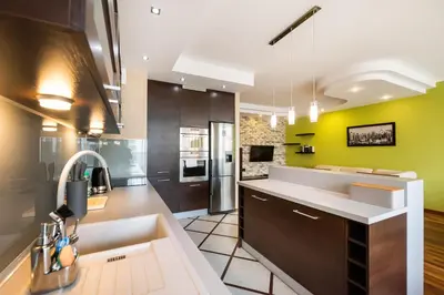 Kuchnia lub aneks kuchenny w obiekcie Wilanów Luxury Green Apartment by BookingHost