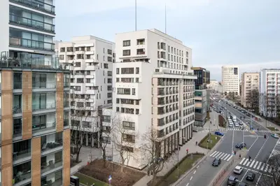 Widok na miasto Warszawa z tego apartamentu
