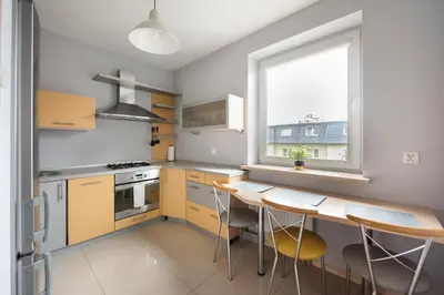 Kuchnia lub aneks kuchenny w obiekcie Praga-Południe Czechowicka Apartment by BookingHost