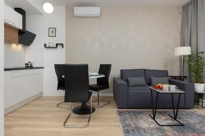 Część wypoczynkowa w obiekcie Oś Królewska - Comfortable Apartment in Wilanów