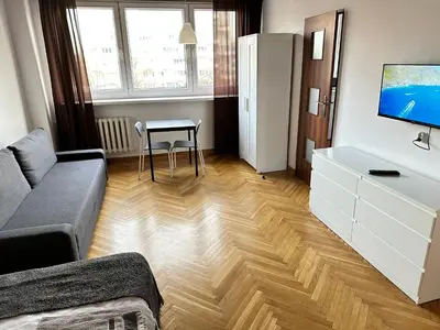 Telewizja i/lub zestaw kina domowego w obiekcie APART WAWA app 38 WiFi 600 Mbit