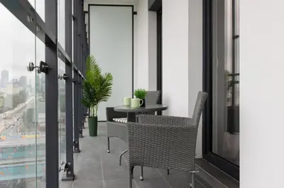 Balkon lub taras w obiekcie Exceptional Business Apartments by Noclegi Renters