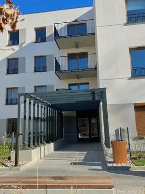 Budynek, w którym mieści się apartament