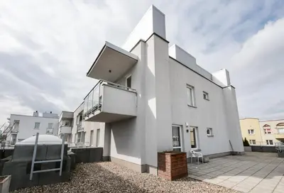 Budynek, w którym mieści się apartament