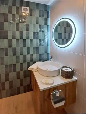Łazienka w obiekcie Falcon Apartment Center 2 Metro Złote Tarasy