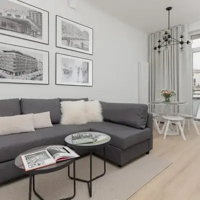 Spacious Apartment with Panoramic View of Warsaw by Noclegi Renters