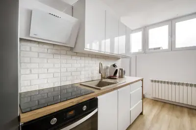 Kuchnia lub aneks kuchenny w obiekcie Central Family Apartment