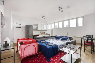 Kuchnia lub aneks kuchenny w obiekcie Central Family Apartment