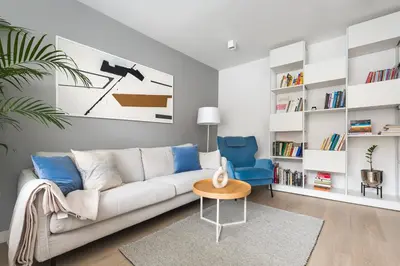 Część wypoczynkowa w obiekcie Apartament Bielany 3 min from metro with 5-meals per day diet catering, air conditioning and free parking