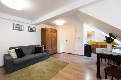 Część wypoczynkowa w obiekcie Nowy Świat Modern Vintage Apartment by BookingHost