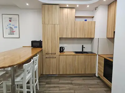 Kuchnia lub aneks kuchenny w obiekcie Stylish Newly Renovated 1BR Apartment with Free Parking near Arkadia