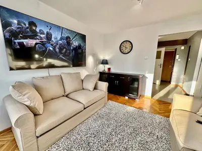 Telewizja i/lub zestaw kina domowego w obiekcie VIEW metro WiFi 1GB 80'TV Netflix Disney+ HBO