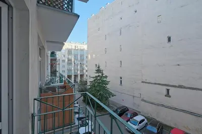 Budynek, w którym mieści się apartament