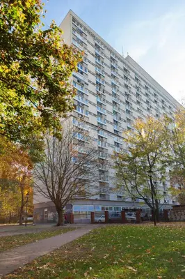 Budynek, w którym mieści się apartament