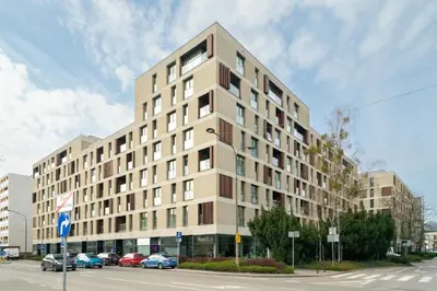 Budynek, w którym mieści się apartament