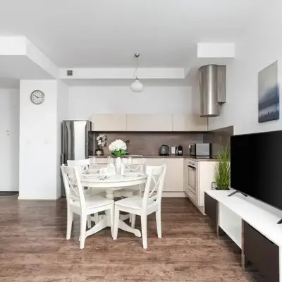 Golden Apartments Warsaw - Elegant City Stay