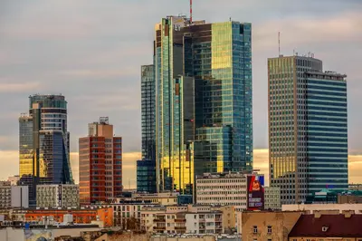 Widok na miasto Warszawa z tego apartamentu