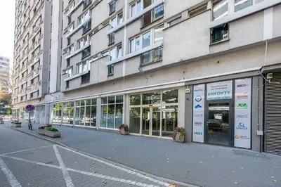 Budynek, w którym mieści się apartament