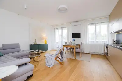 Telewizja i/lub zestaw kina domowego w obiekcie Woronicza Premium Apartments - 80