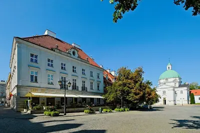 Budynek, w którym mieści się apartament