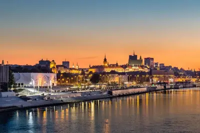 Widok na miasto Warszawa z tego apartamentu