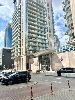 Budynek, w którym mieści się apartament