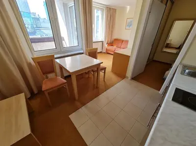 Łóżko lub łóżka w pokoju w obiekcie 10Q - Z6 Apartment 605