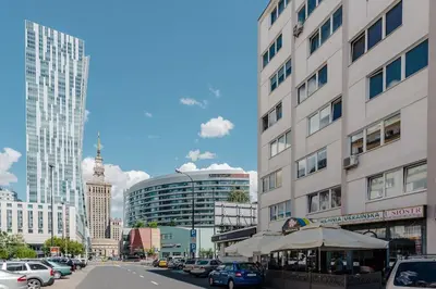 Widok na miasto Warszawa z tego apartamentu
