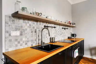 Kuchnia lub aneks kuchenny w obiekcie Designer flat in the heart of Old Town