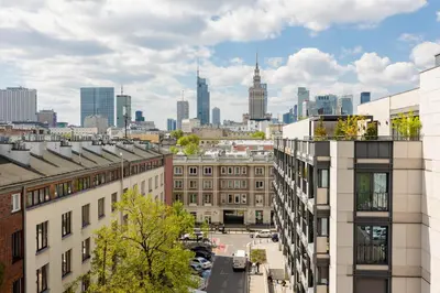 Widok na miasto Warszawa z tego apartamentu