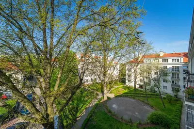 Budynek, w którym mieści się apartament